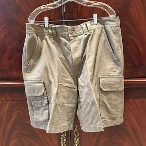 Men’s Cargo shorts size 38